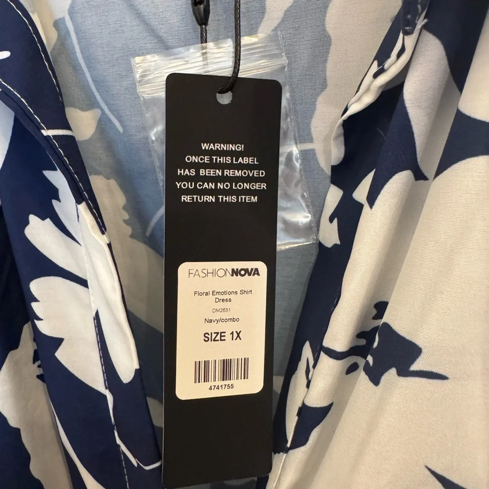 Fashion Nova Navy and White Floral Dress - Picture 8 of 9